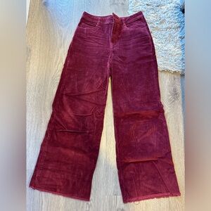 New without tags maroon corduroy jeans. BEAUTIFUL for fall